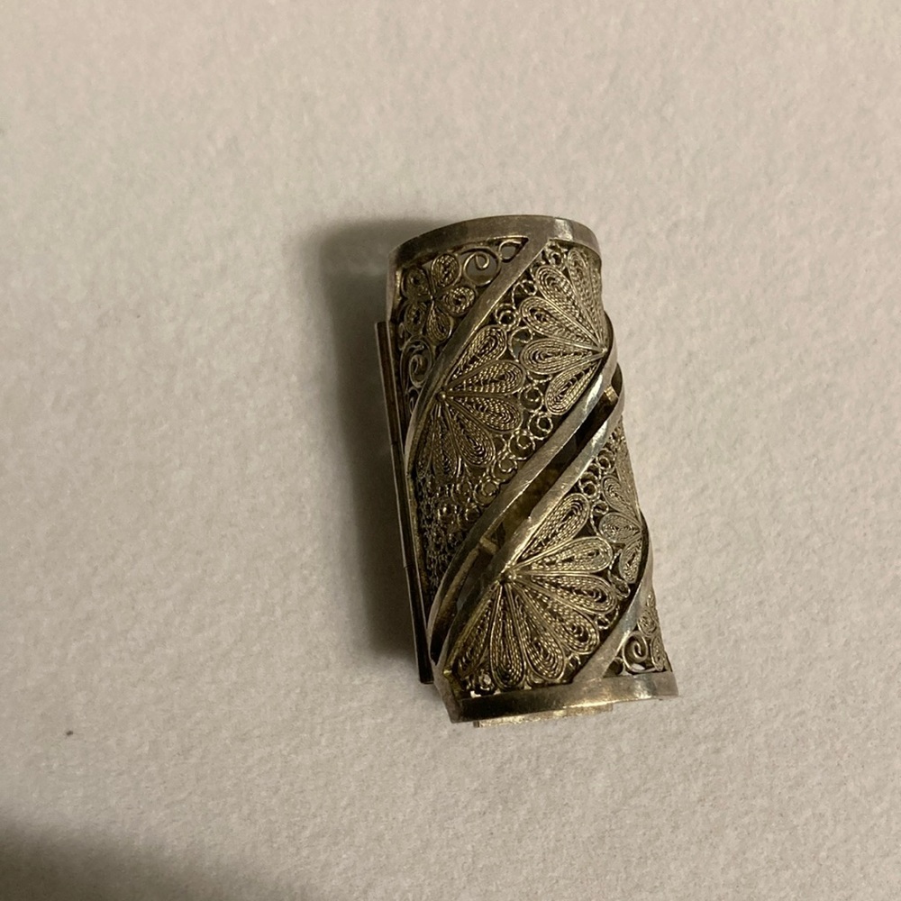 1900s ladies flower holder brooch stamped Silver